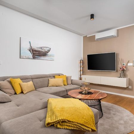Apartment Top View With Balcony And Private Parking Рієка Екстер'єр фото