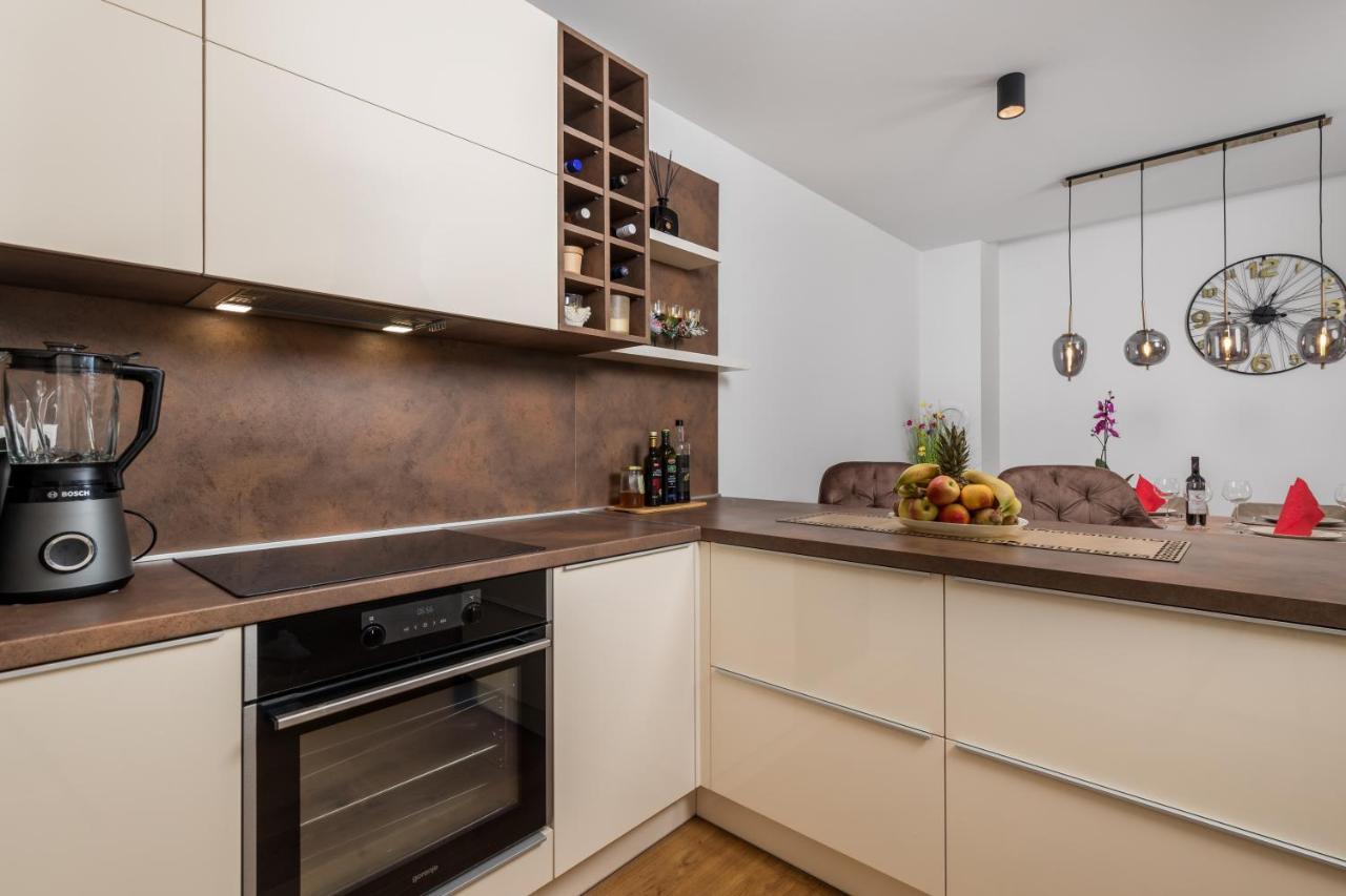 Apartment Top View With Balcony And Private Parking Рієка Екстер'єр фото